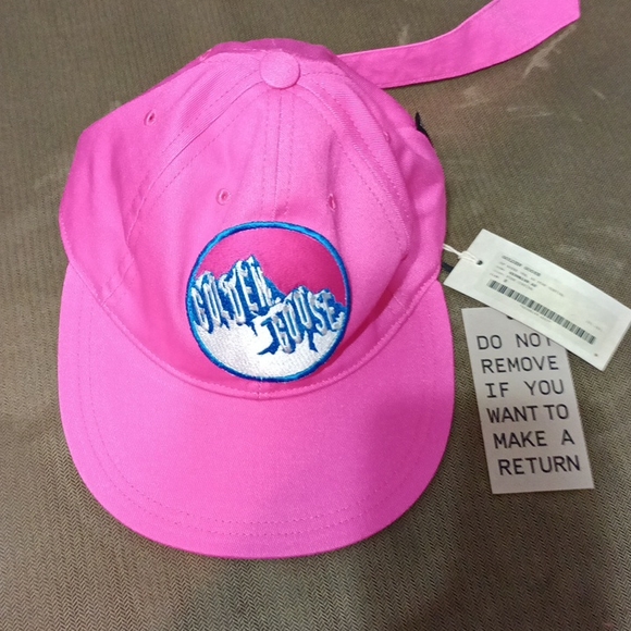 Golden goose women's pink size small hat - Picture 2 of 13